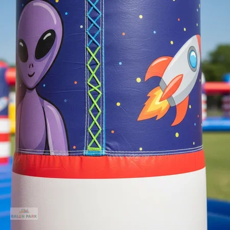 Şişme Uzaylı Temalı Kaydırak