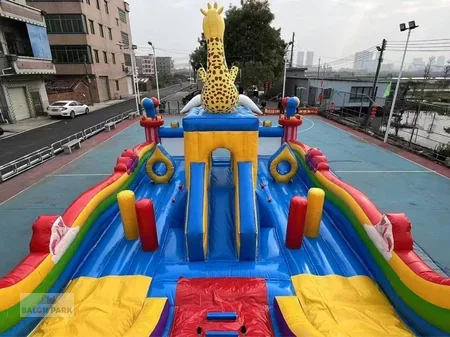 Dev Şişme Robot Oyun Parkı