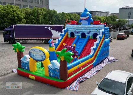 Robot Şişme Oyun Parkı