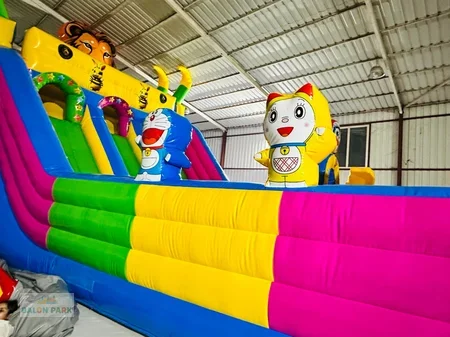 Zürafa Temalı Oyun Parkı