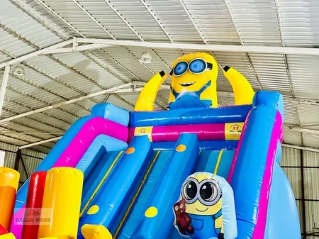 Minyon Temalı 8x5 Şişme Kaydırak