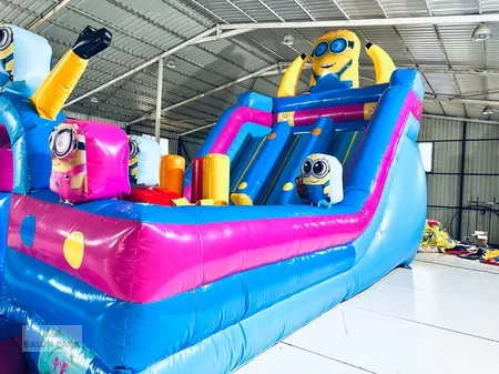 Minyon Temalı 8x5 Şişme Kaydırak